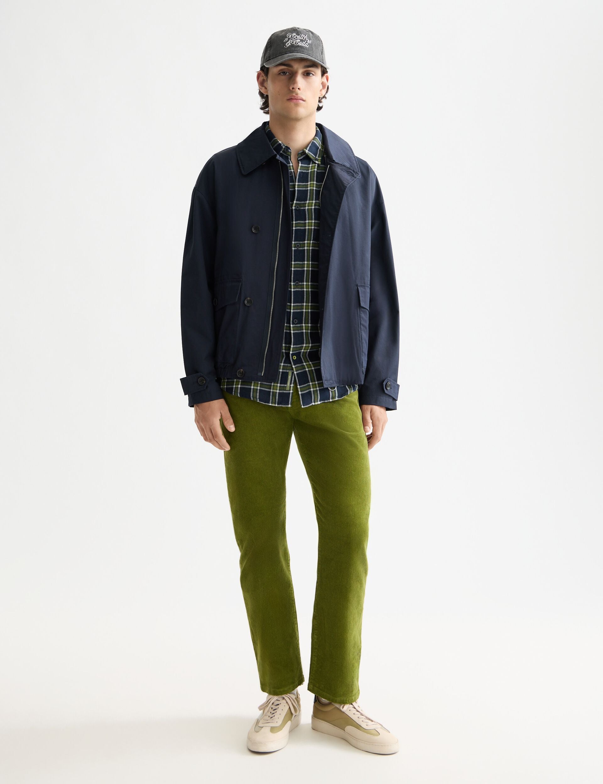 Short trench coat