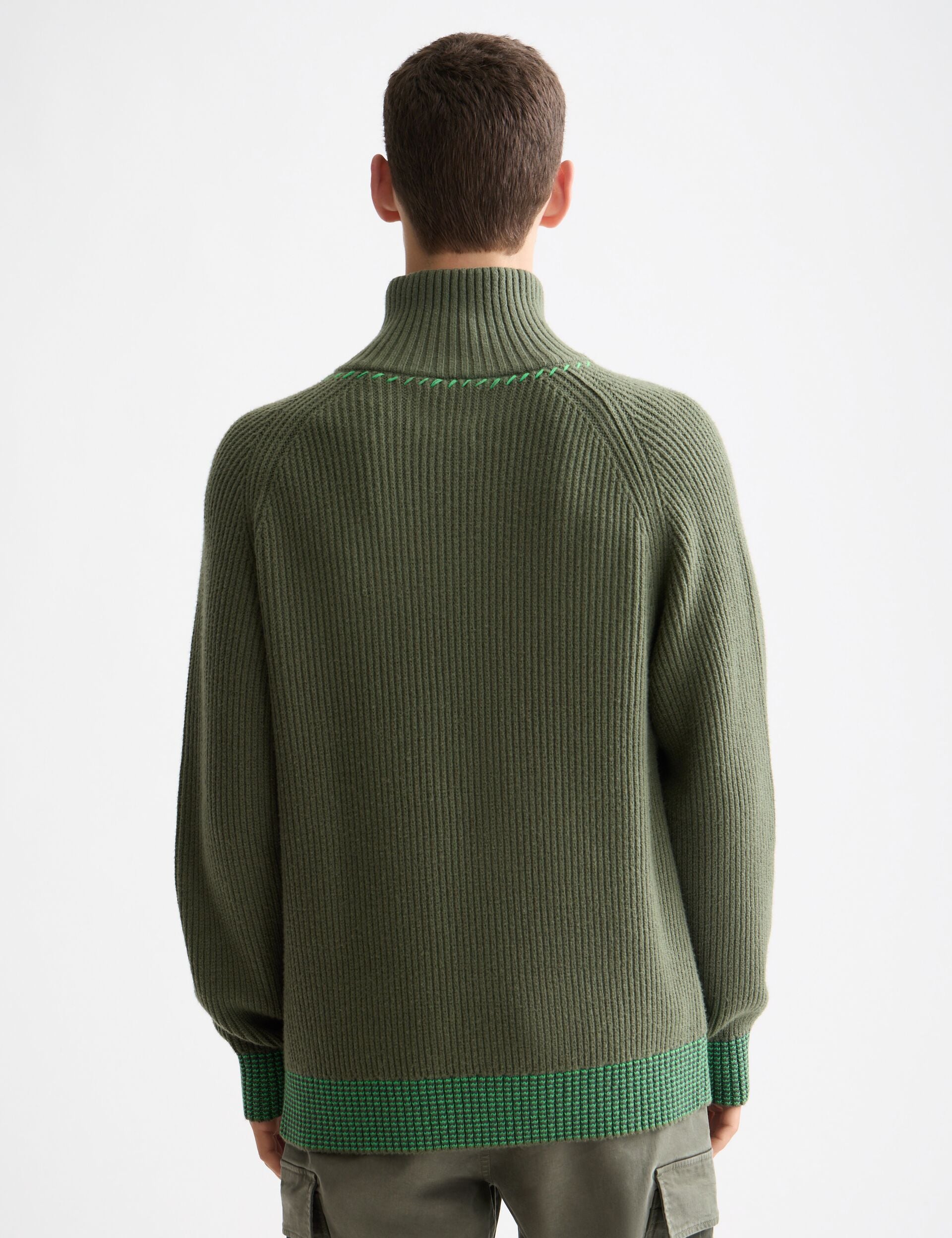 Troyer Raglan zip pullover