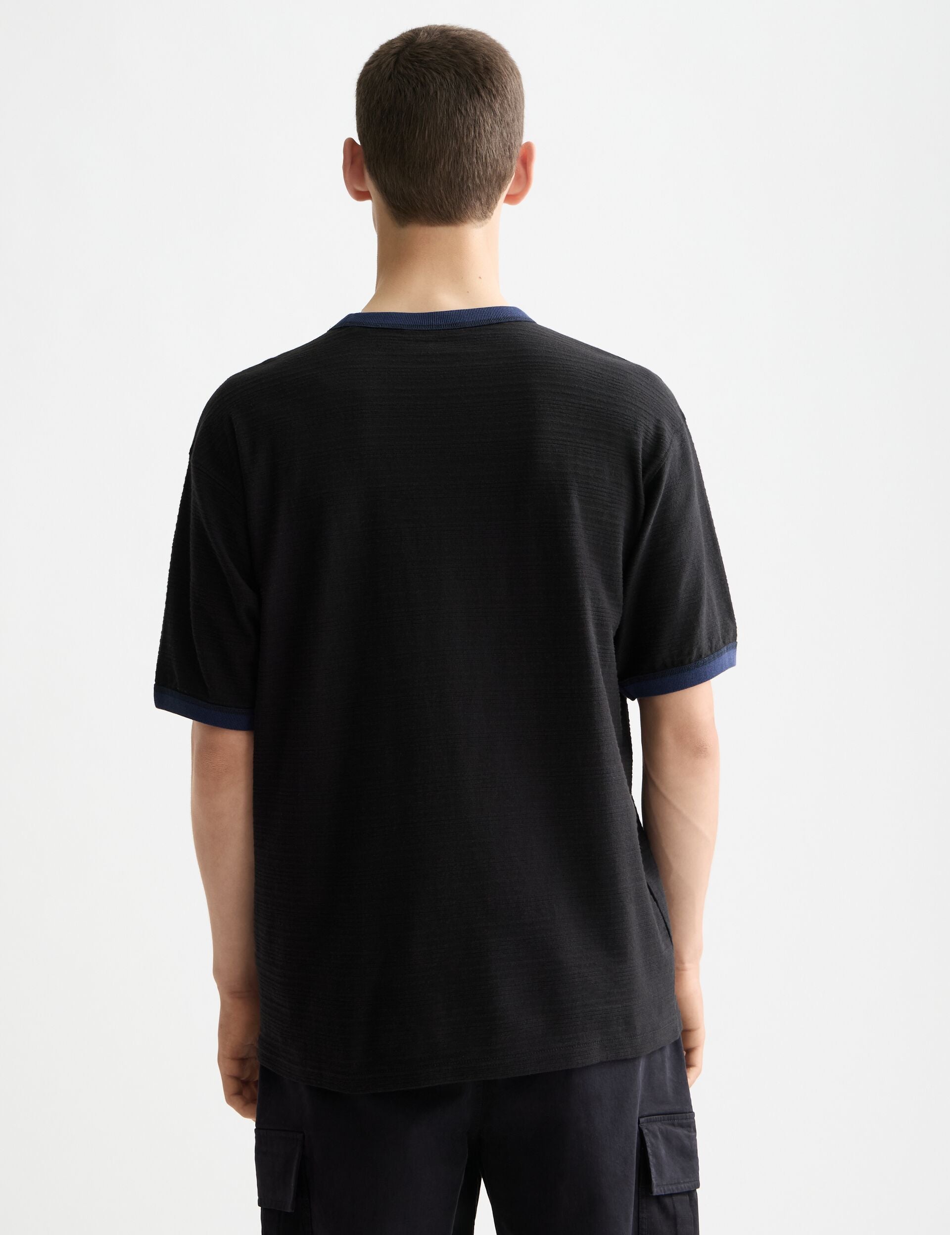 Relaxed Fit Bound Neckline T-shirt