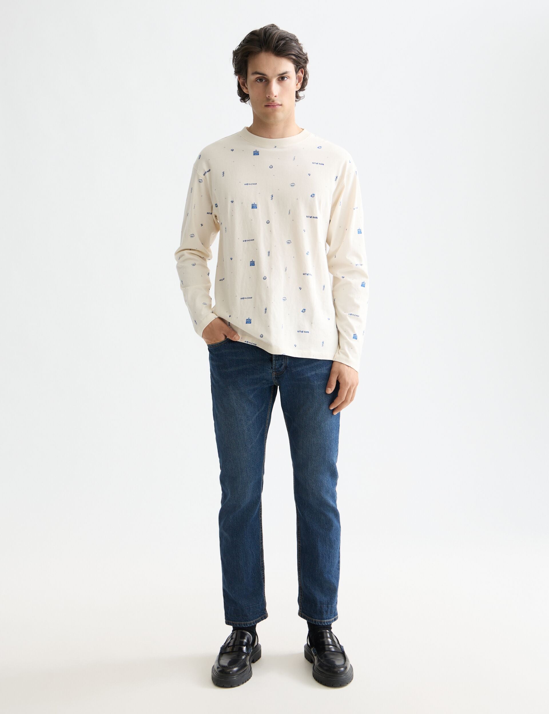 750 years celebration relaxed fit allover printed tee