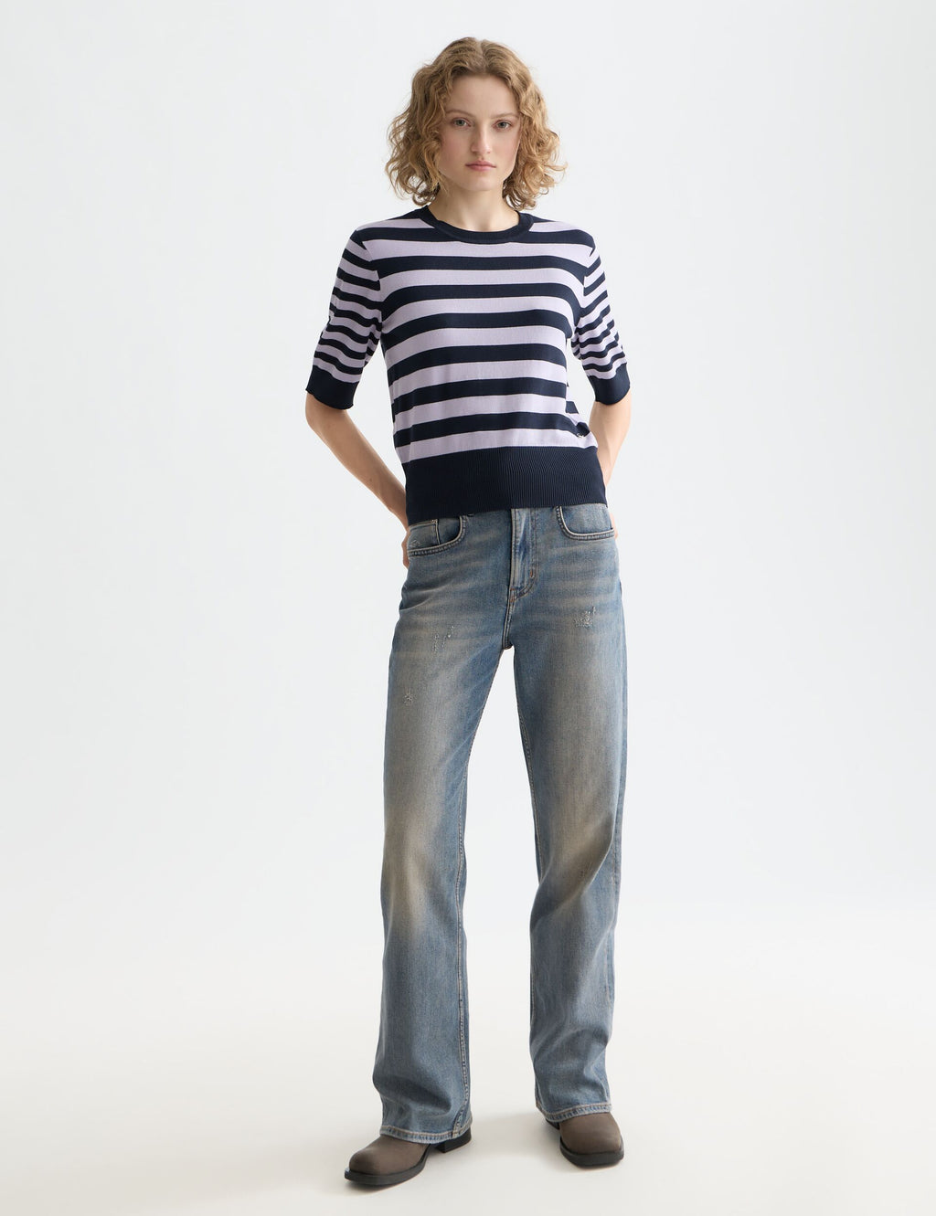 Crew neck short sleeve pullover