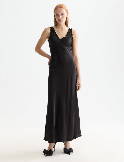 Robe nuisette longue à bords volantés