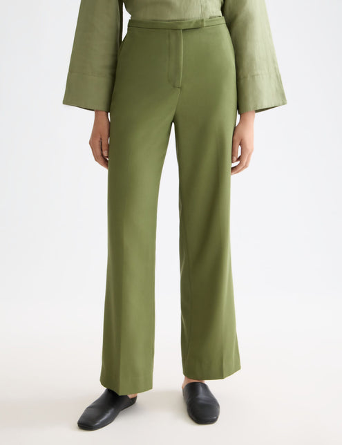 Pantalon Edie - taille haute, jambes larges, en gabardine