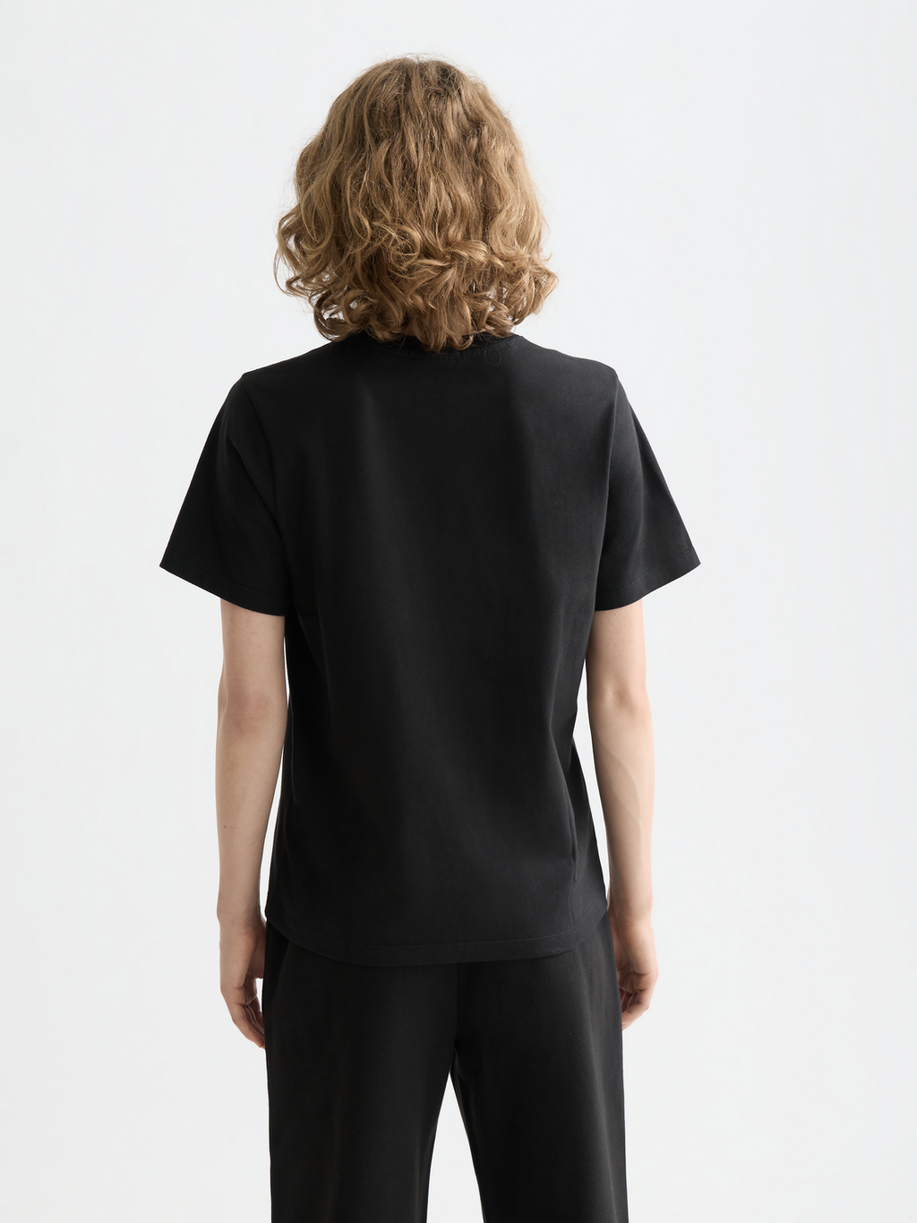 T-shirt classique avec illustration sur la poitrine