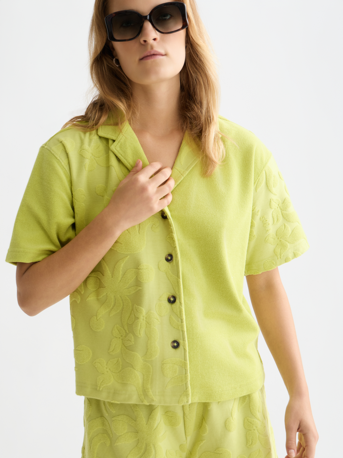 Chemise à manches courtes en tissu éponge