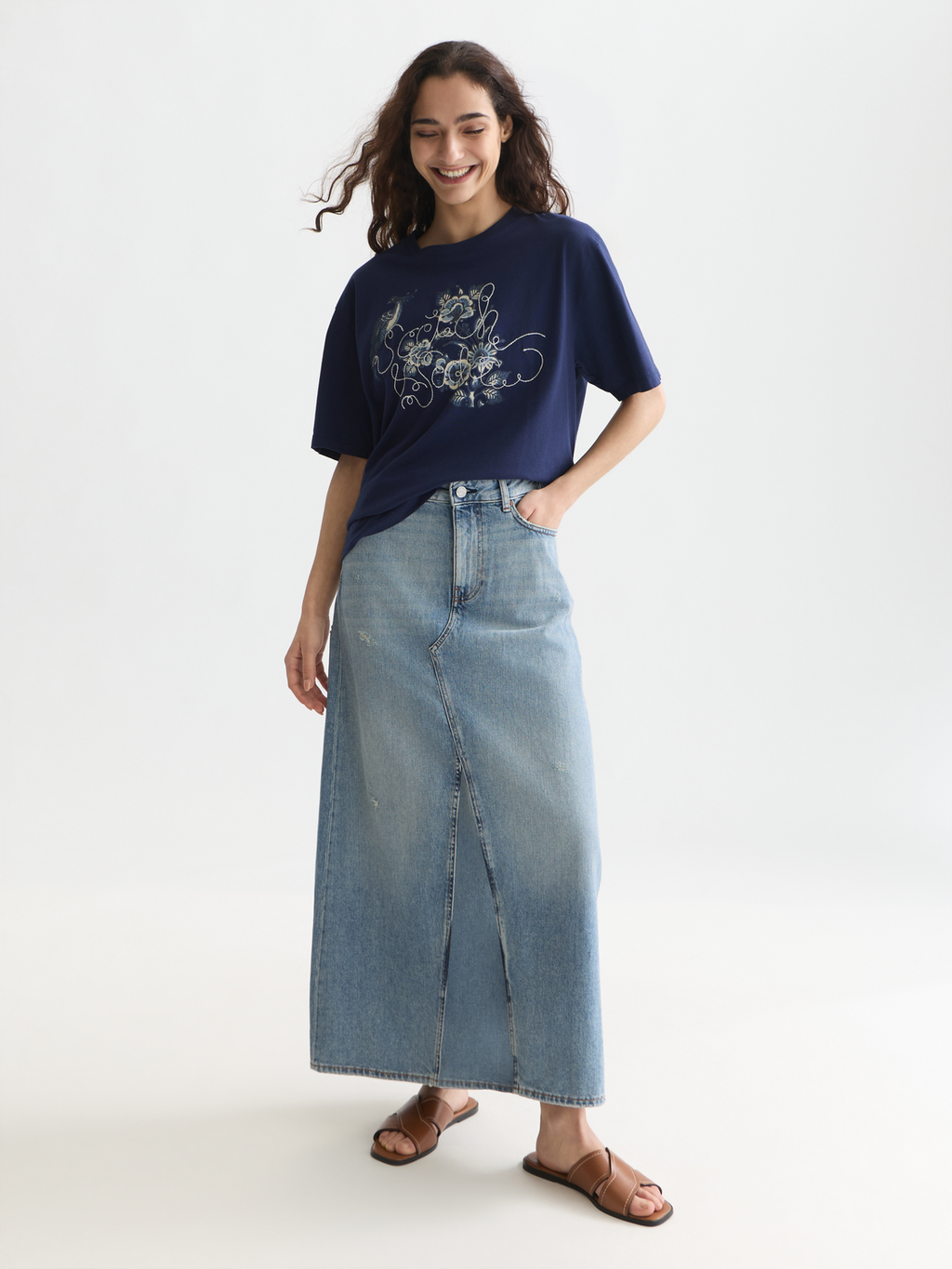 Scotch & Soda x Royal Delft Embroidered Detail Loose T-Shirt