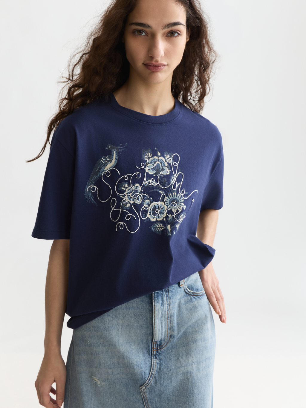 Scotch & Soda x Royal Delft Embroidered Detail Loose T-Shirt