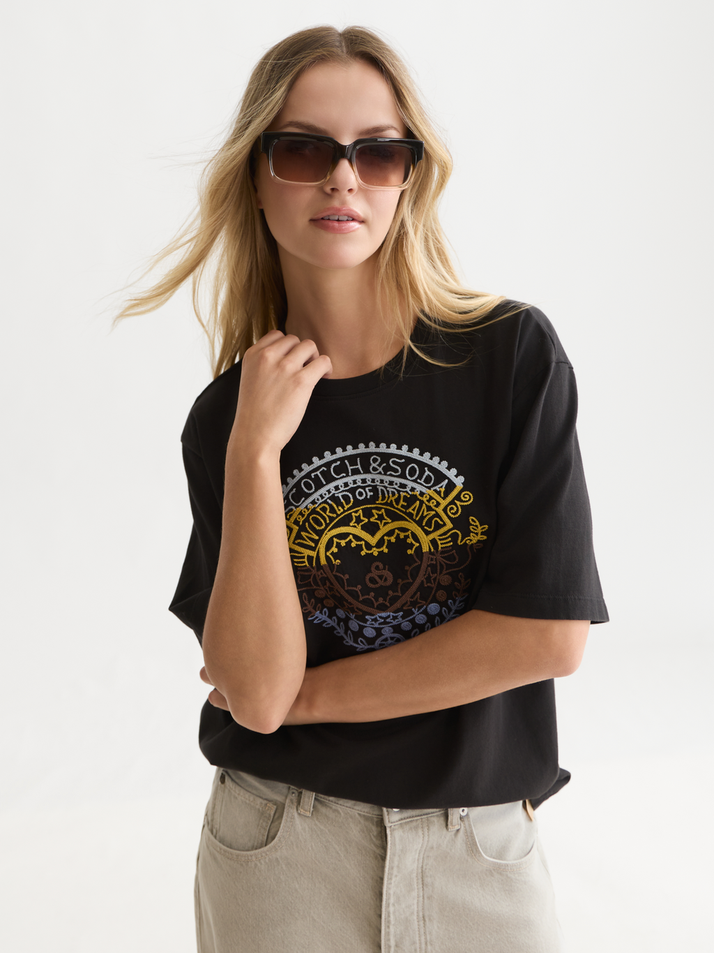 Loose Embroidered T-Shirt
