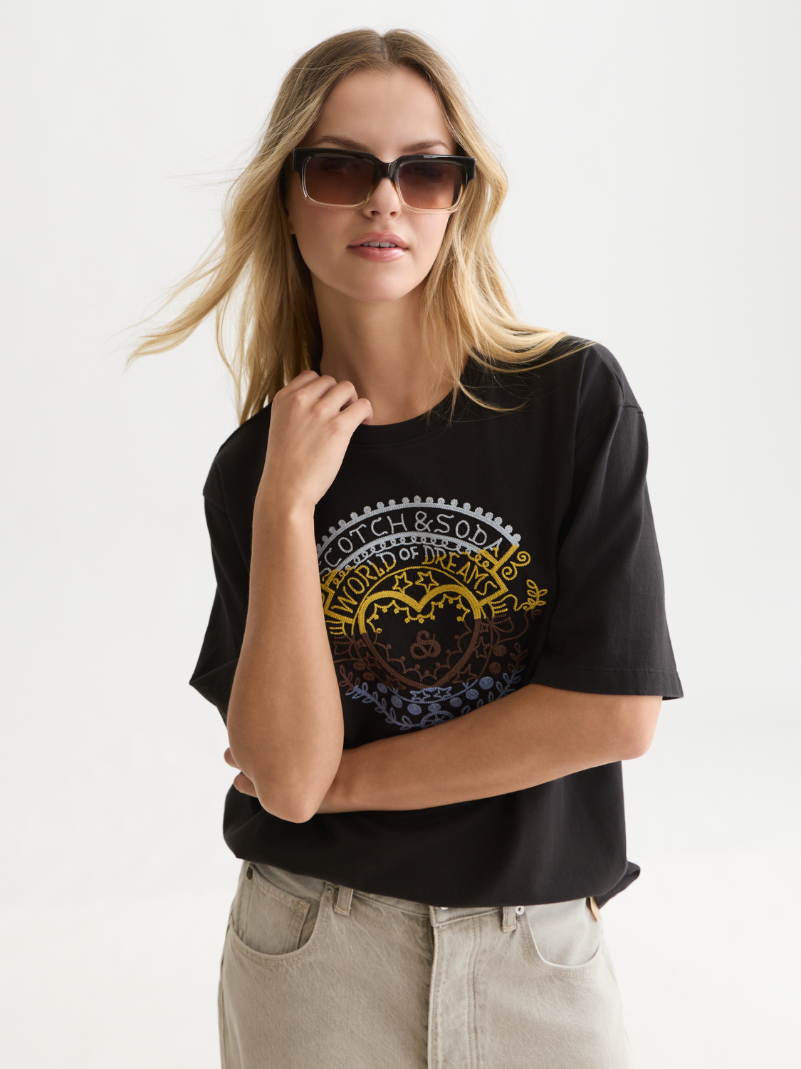 Loose Embroidered T-Shirt