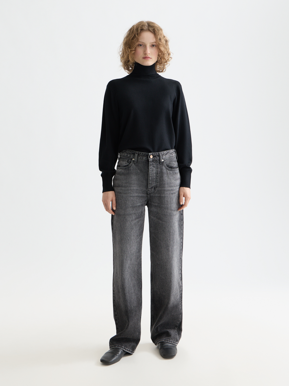 Core Roll Neck Relaxed Pullover
