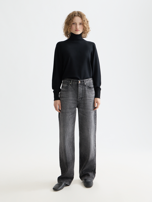 Essentials —  Roll Neck Relaxed Pullover