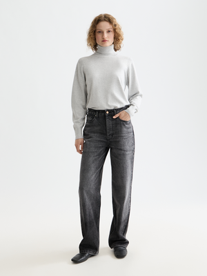 Essentials —  Roll Neck Relaxed Pullover