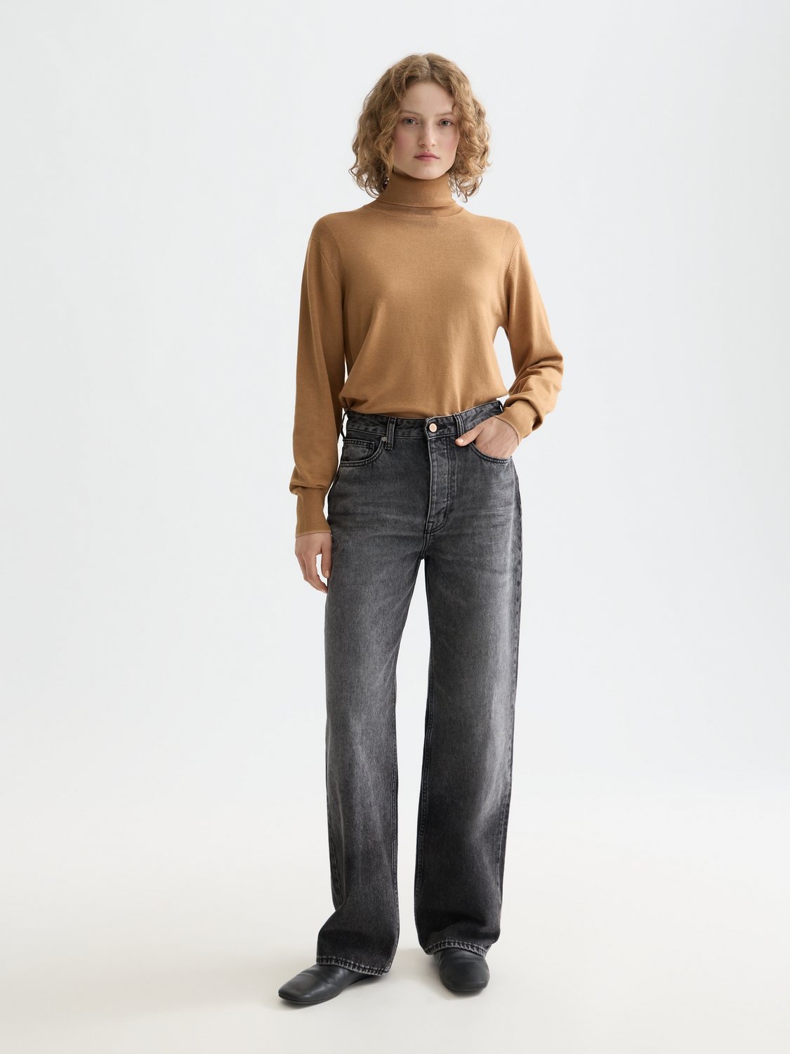 Core Roll Neck Relaxed Pullover