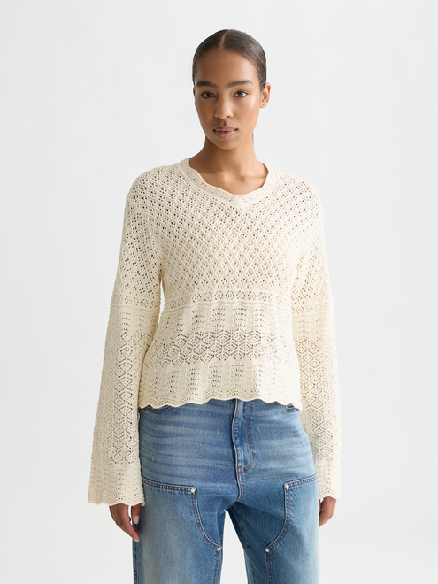 Pull en maille ajourée à col en V