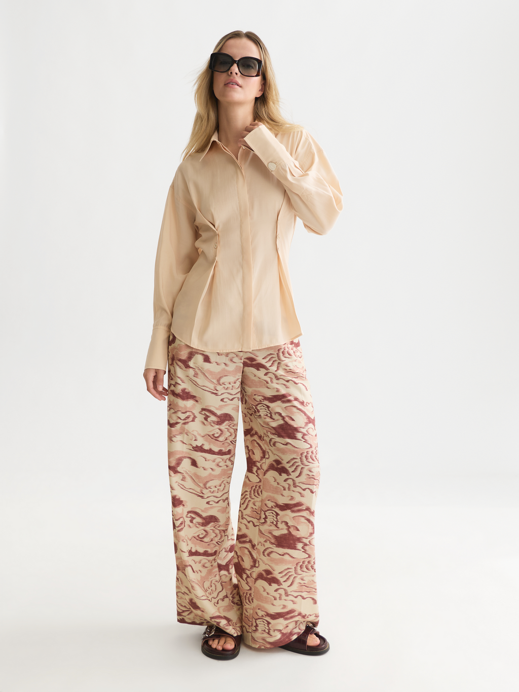 Buttoned Waisted Shirt