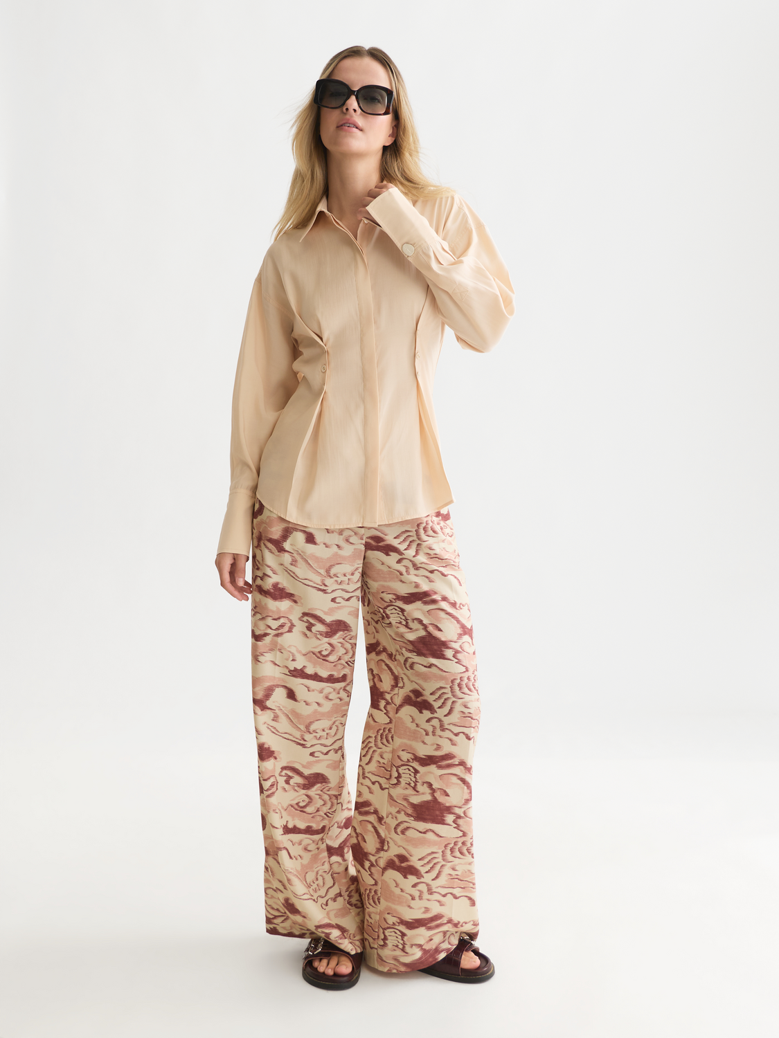Buttoned Waisted Shirt