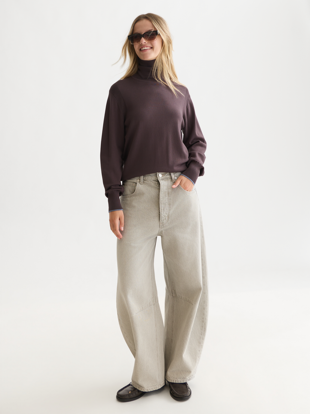 Relaxed Rollneck Knit Pullover