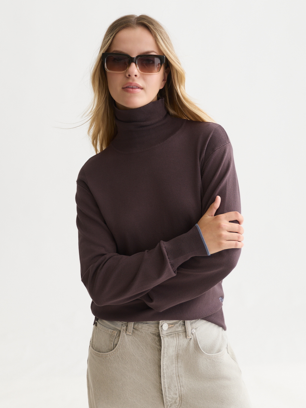 Relaxed Rollneck Knit Pullover