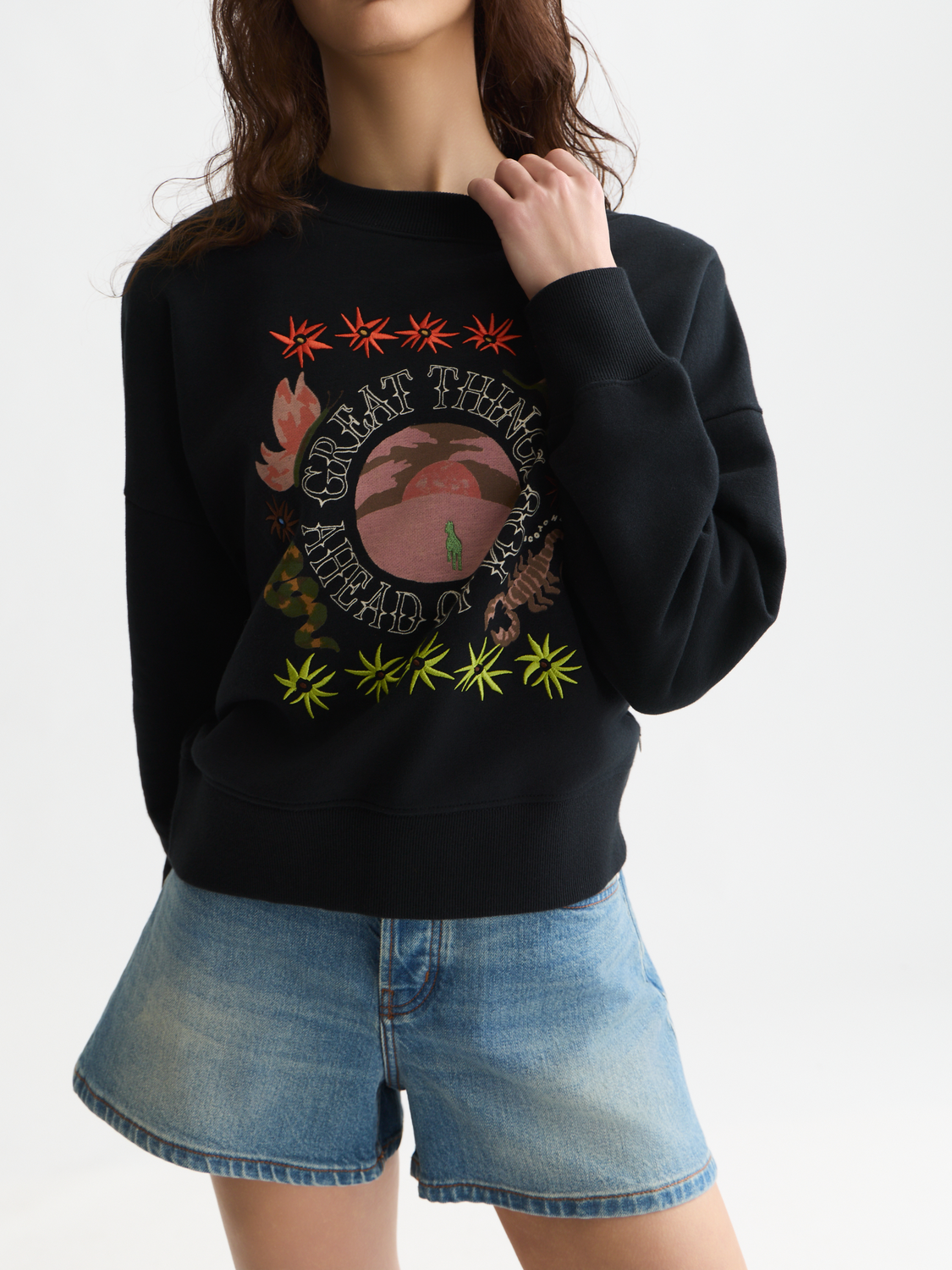 Sweatshirt mit Kunst-Motiv und lockerer Passform
