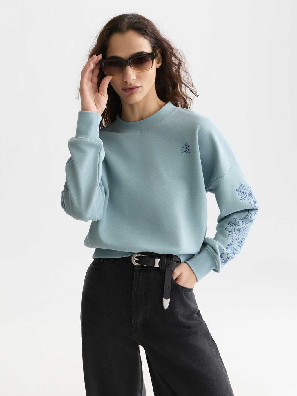 Embroidered Relaxed-Fit Sweatshirt