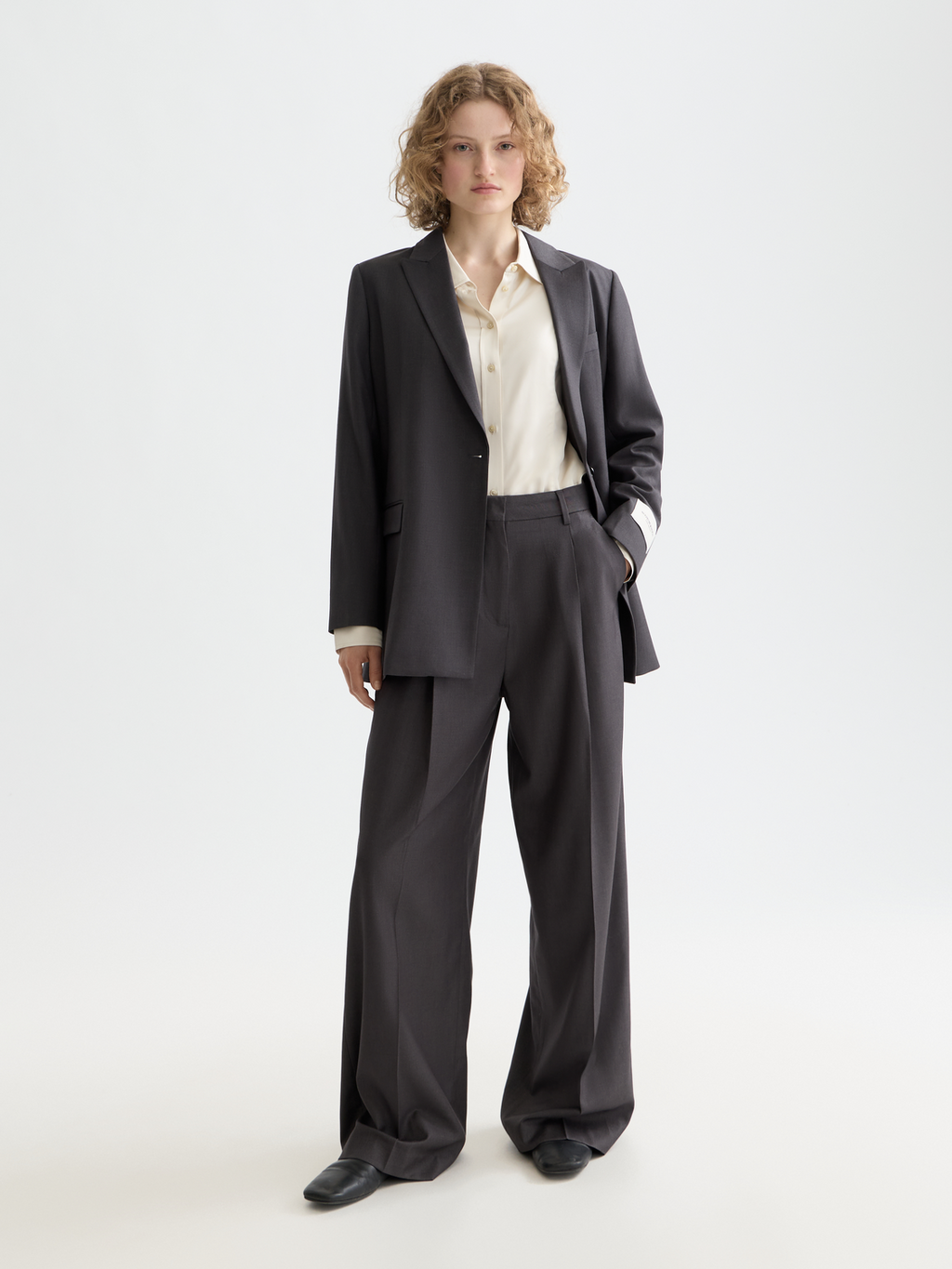 Blazer coupe droite en laine tropicale avec ceinture Core Db