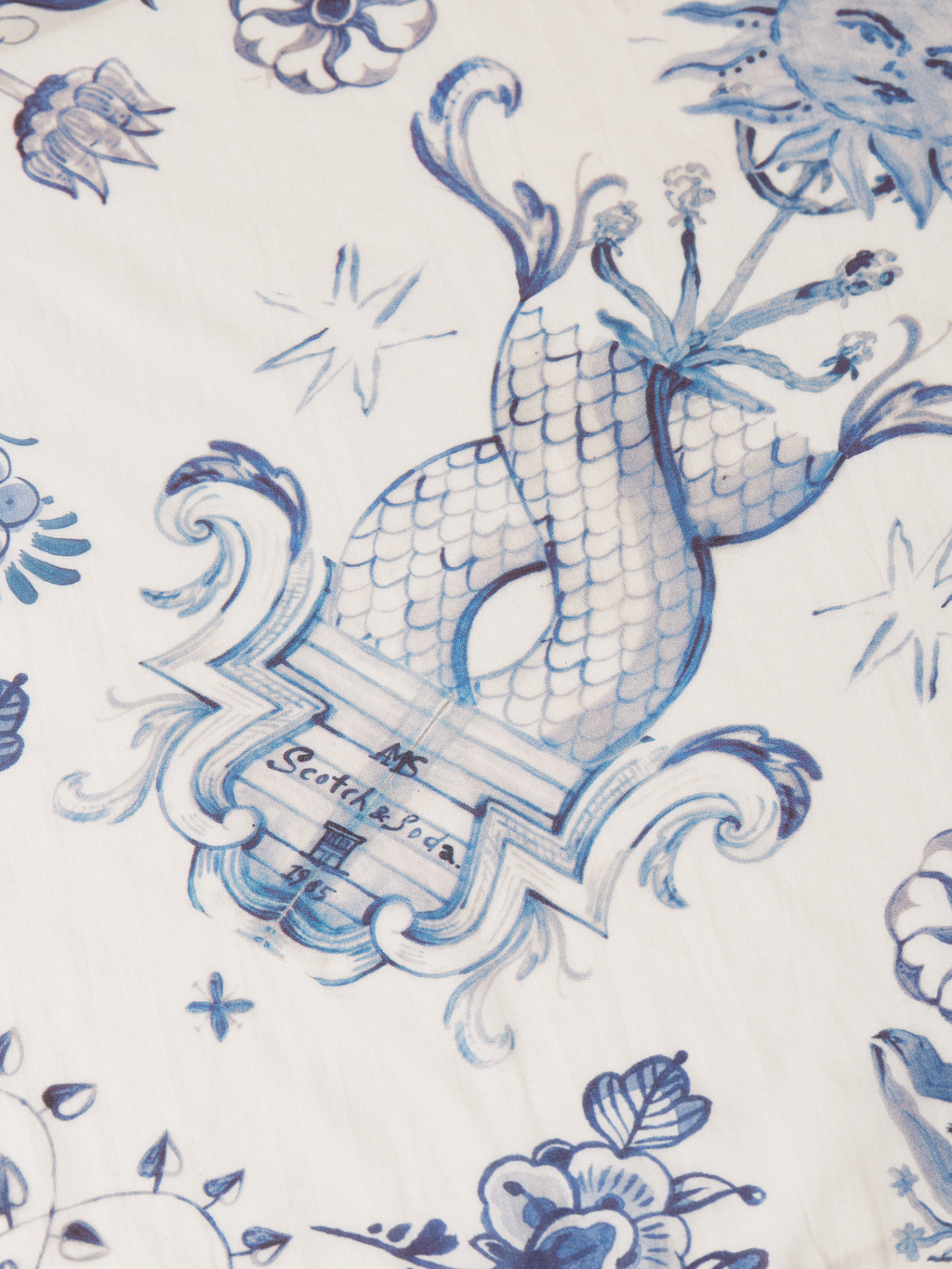 Scotch & Soda x Royal Delft Printed Foulard