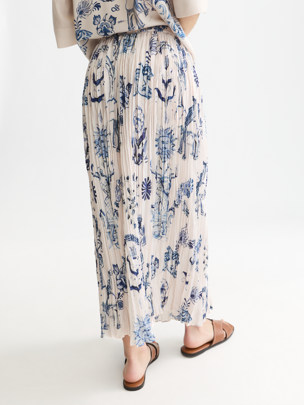 Scotch & Soda x Royal Delft Printed Micro Pleat Ankle Length Skirt