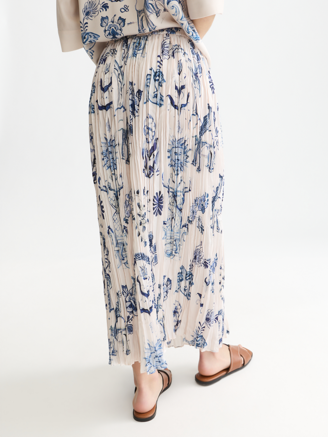 Scotch & Soda x Royal Delft Printed Micro Pleat Ankle Length Skirt