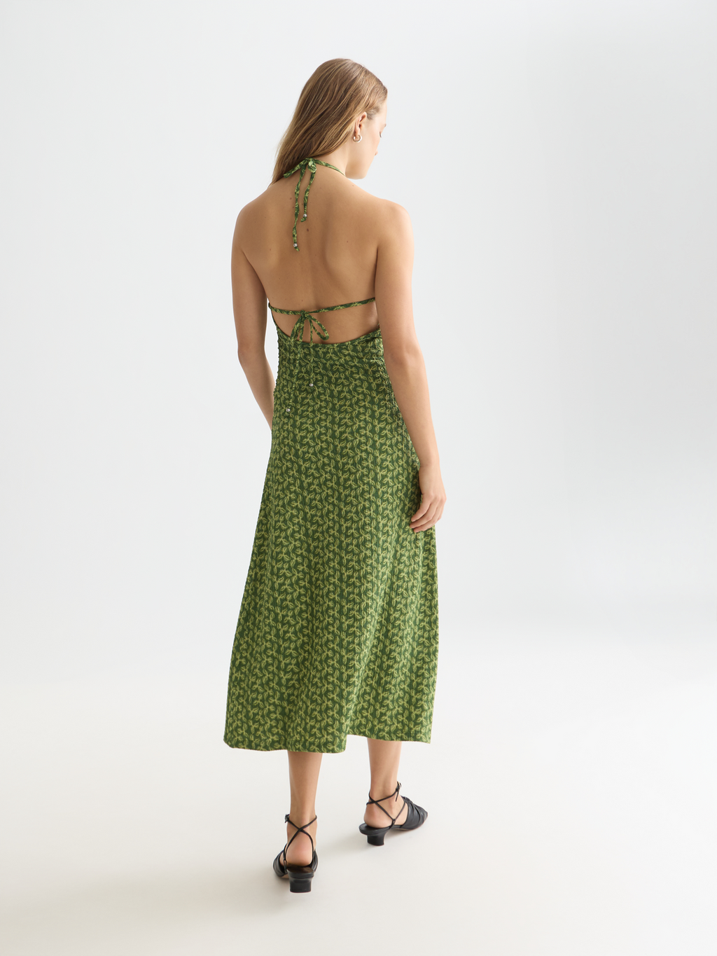 Rückenfreies Midikleid