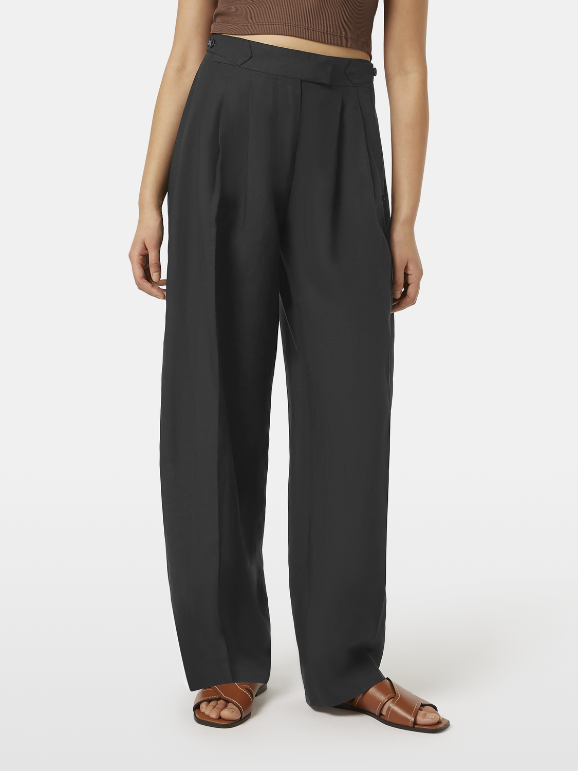 Quinn Mid-Rise Pleat Front Pant