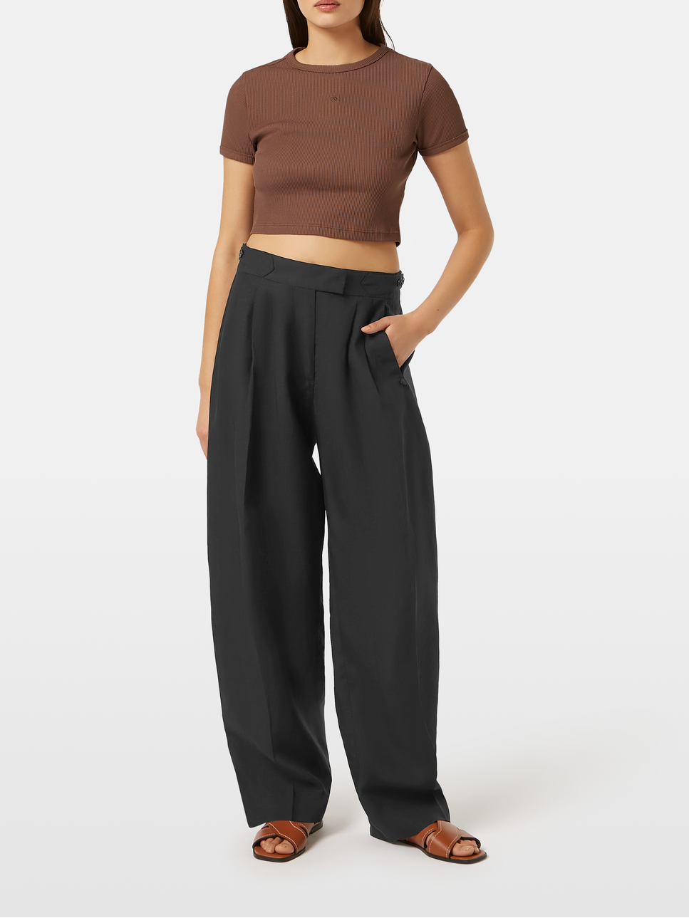 Quinn Mid-Rise Pleat Front Pant