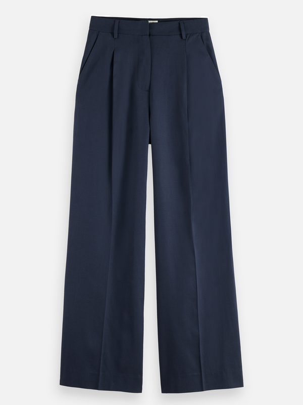 Essentials — Rose Chino Pant