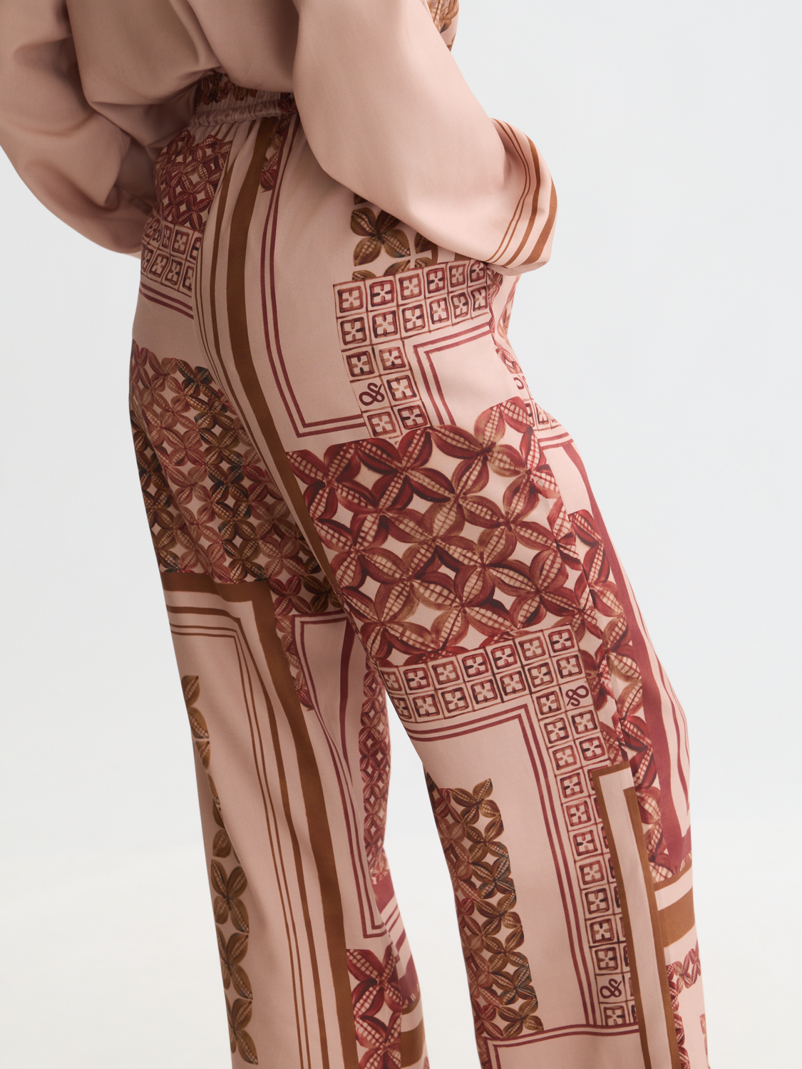 Gia Mid-Rise Wide-Leg Printed Pull-On Pants