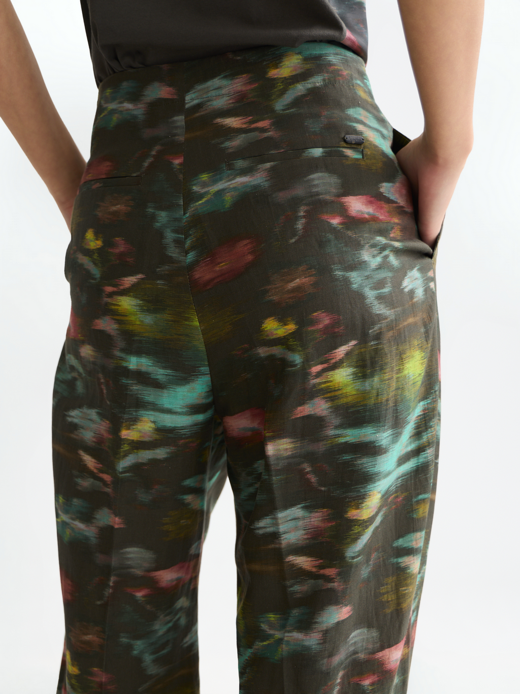 Lou - High-Rise Wide-Leg Printed Pants