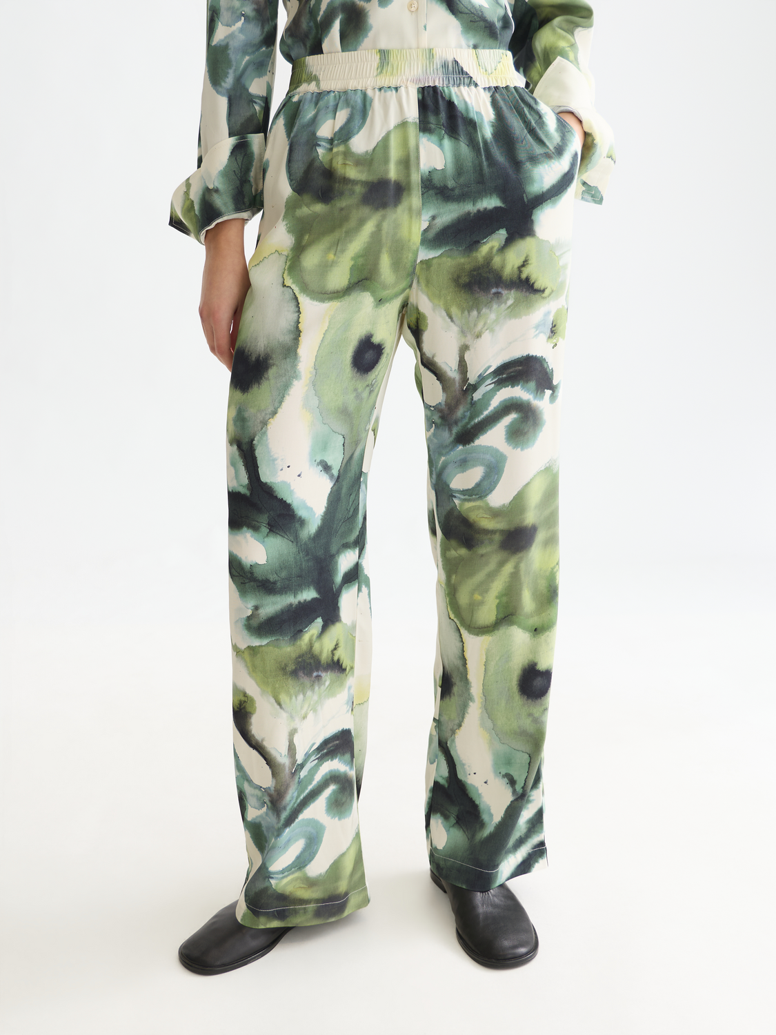 Gia - Mid-Rise Wide-Leg Printed Pull-On Pants