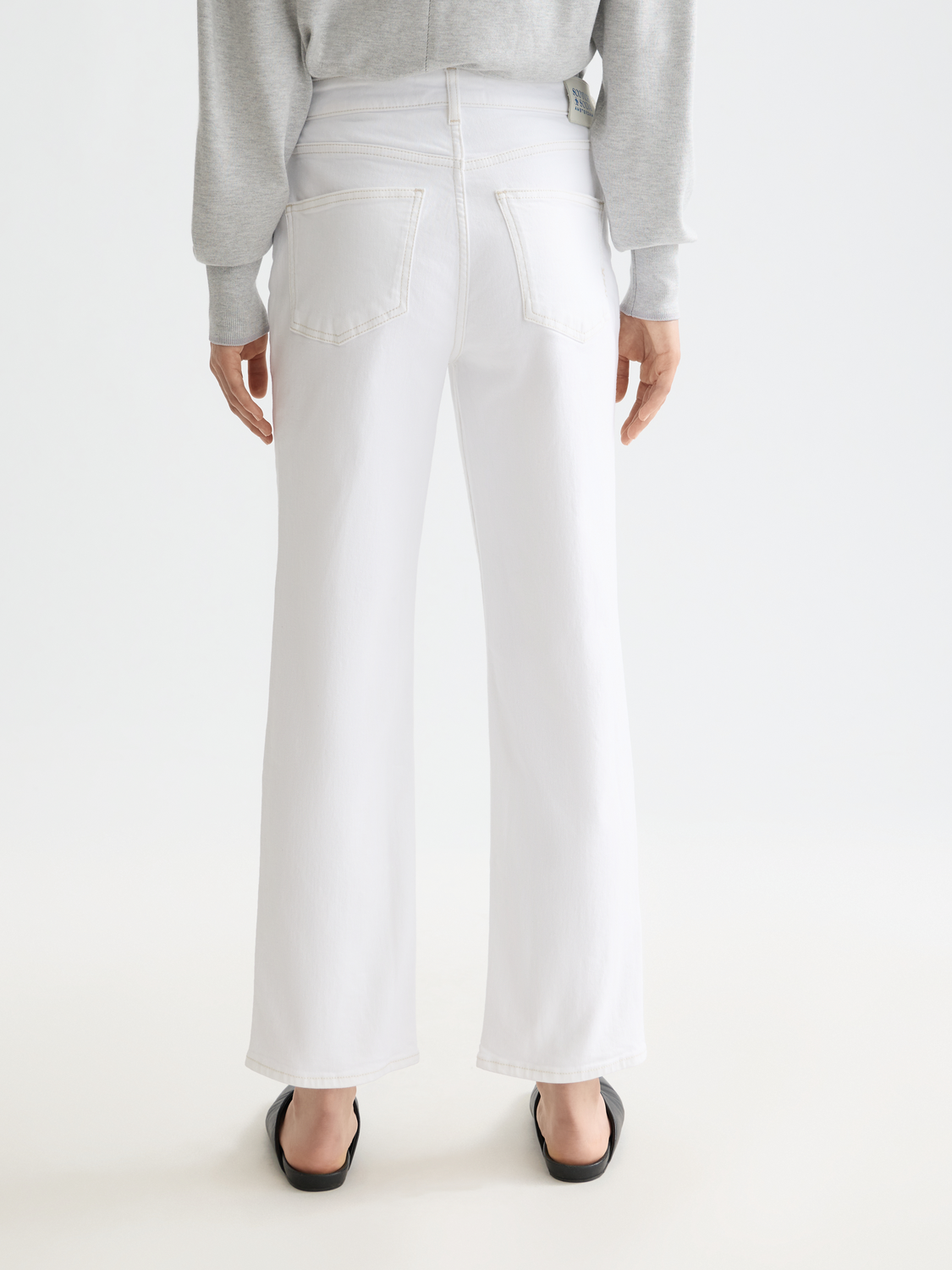 Essentials — The Sky Straight Jeans | Cool White