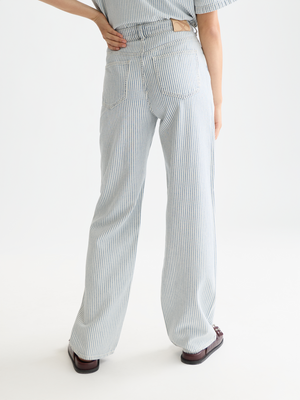 The Ripple Straight Jeans